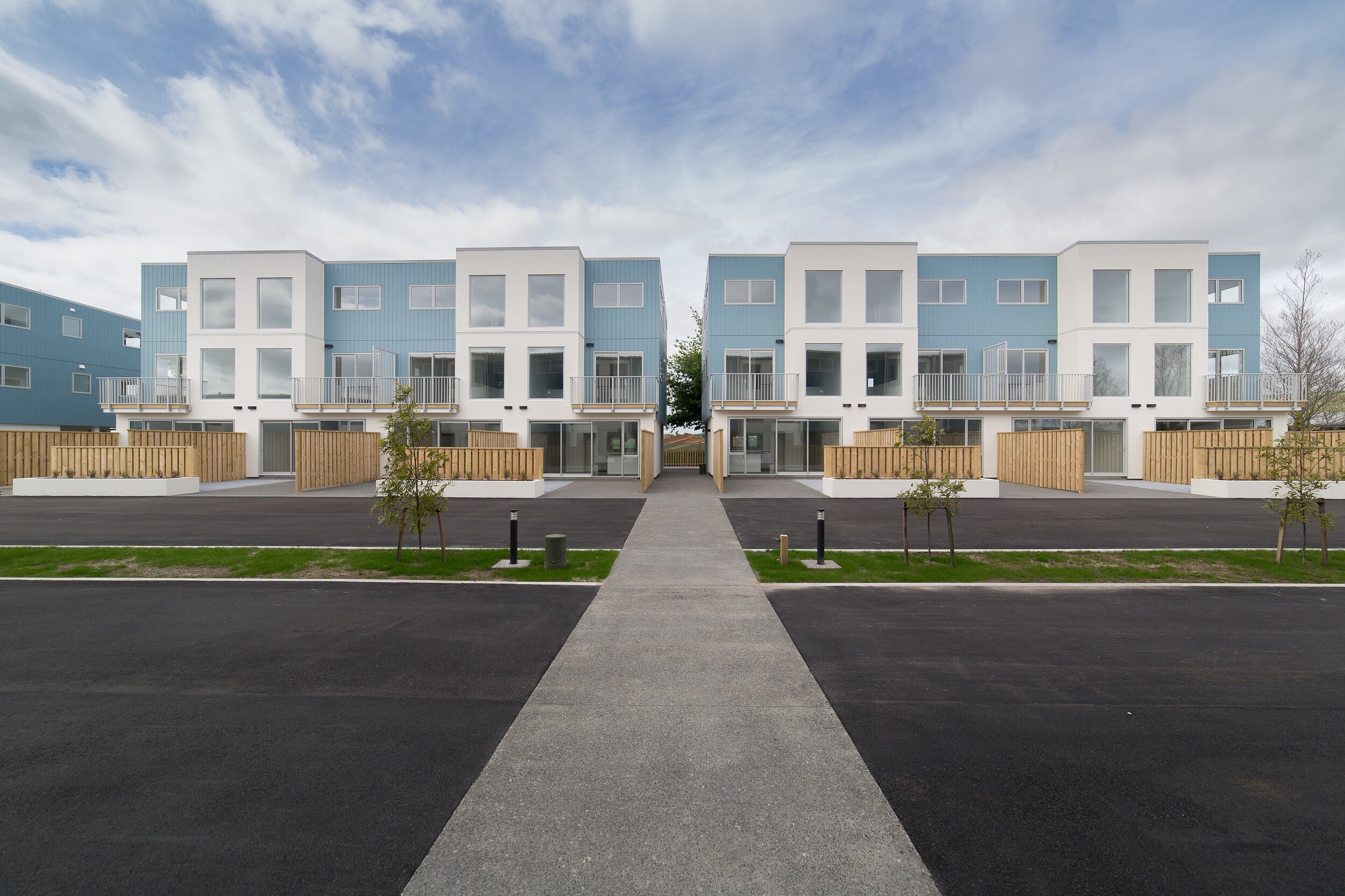 Nine Oaks — townhouse design — view 5