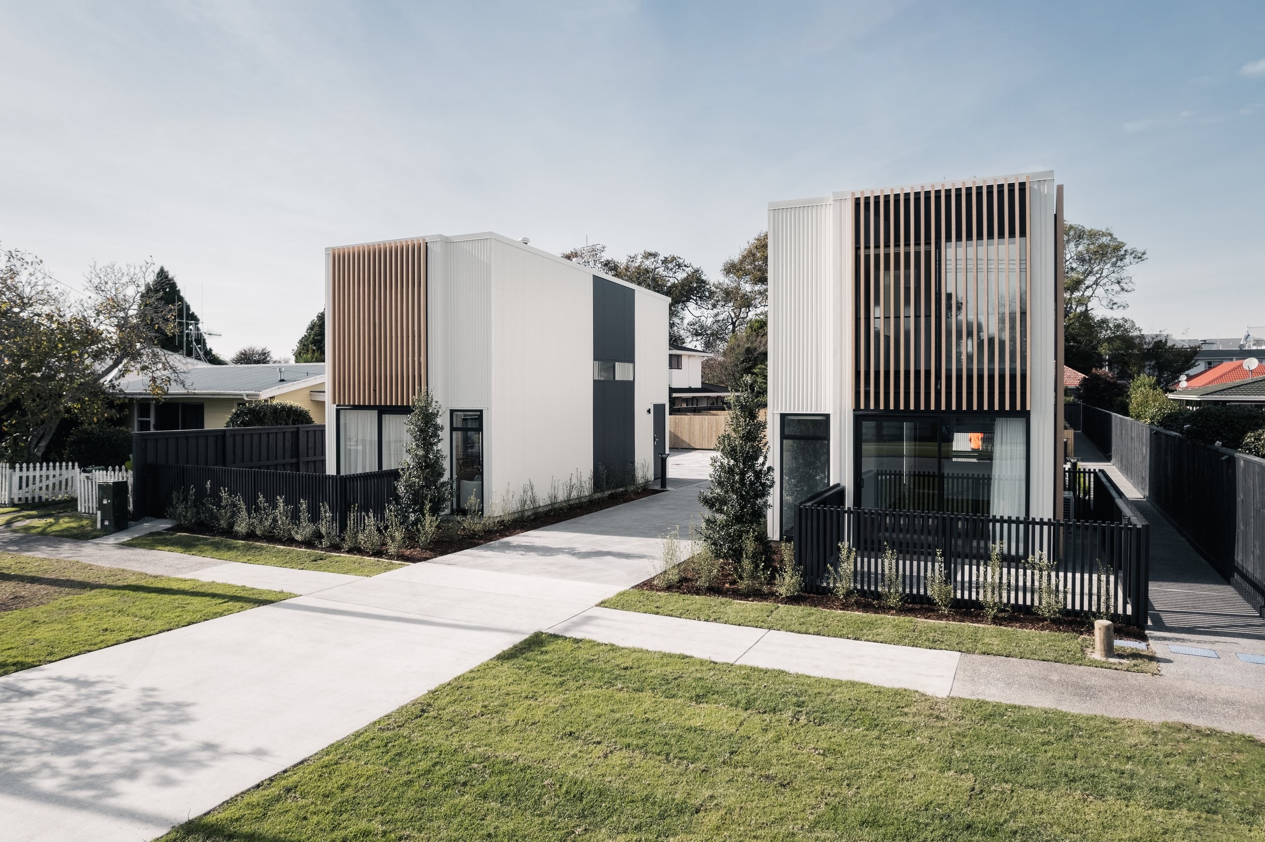 Lumina Stage 1 — townhouse design — view 3